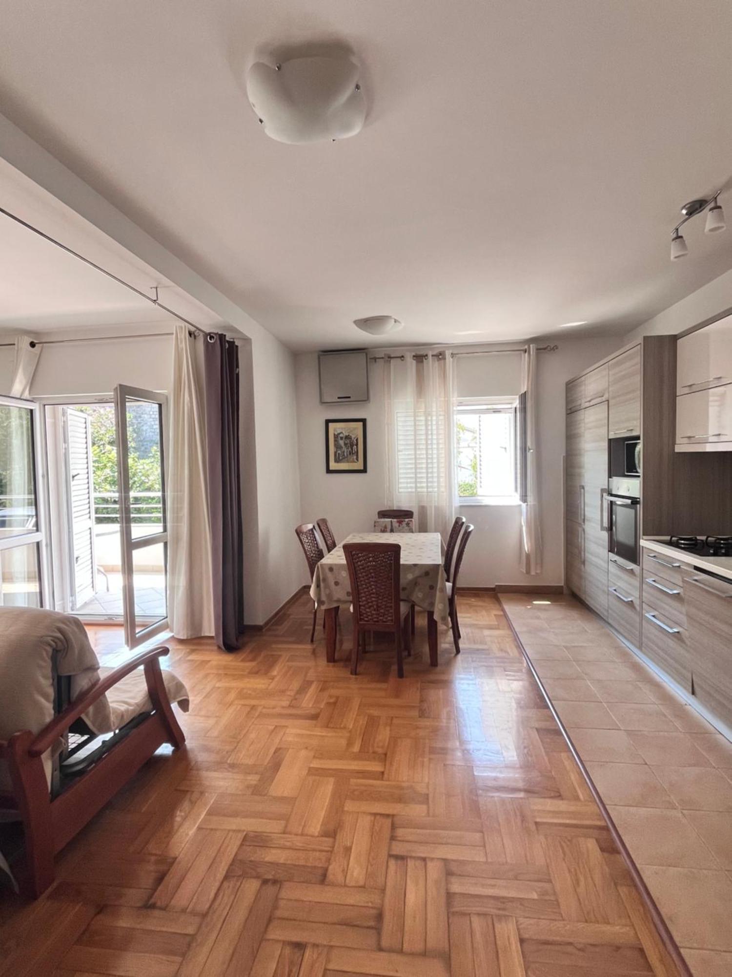 Apartment Belani, Own Parking Tivat Dış mekan fotoğraf